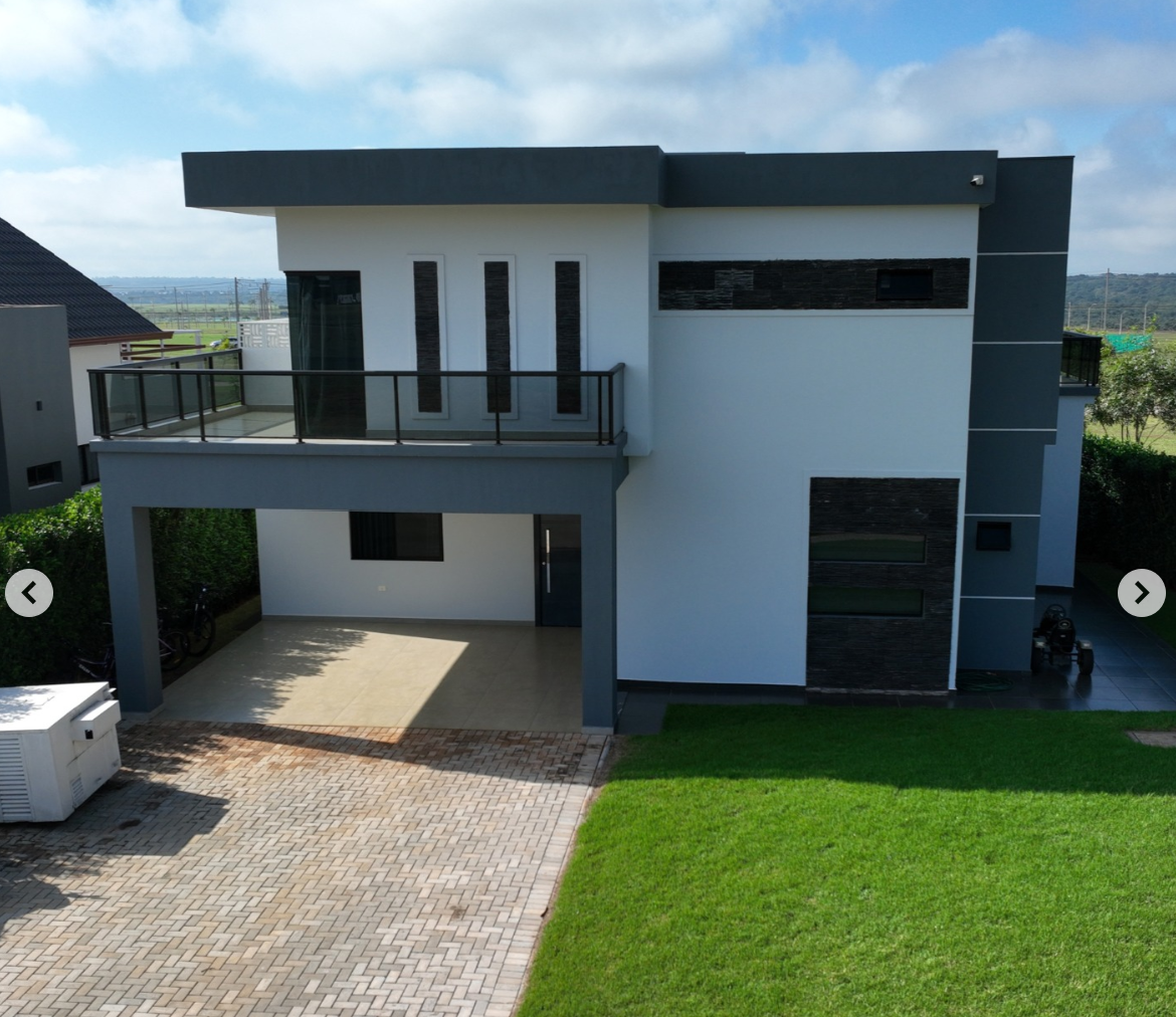 CASA COSTA DEL LAGO COD 15